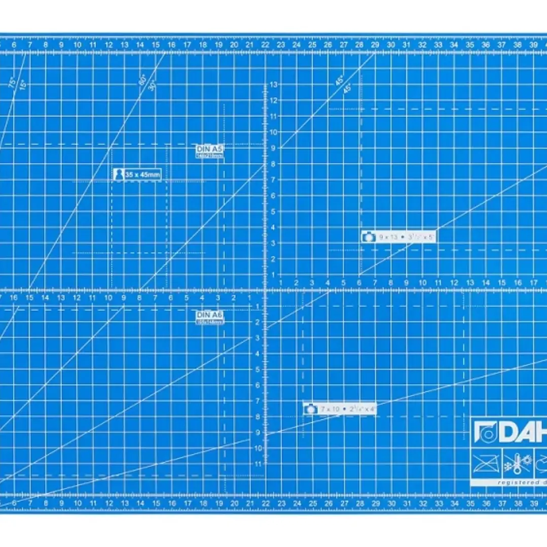 Dahle 10691 Plancha de Corte A3 30x45cm - 5 Capas con Nucleo Resistente al Corte - Lineas de Orientacion - Color Azul 1