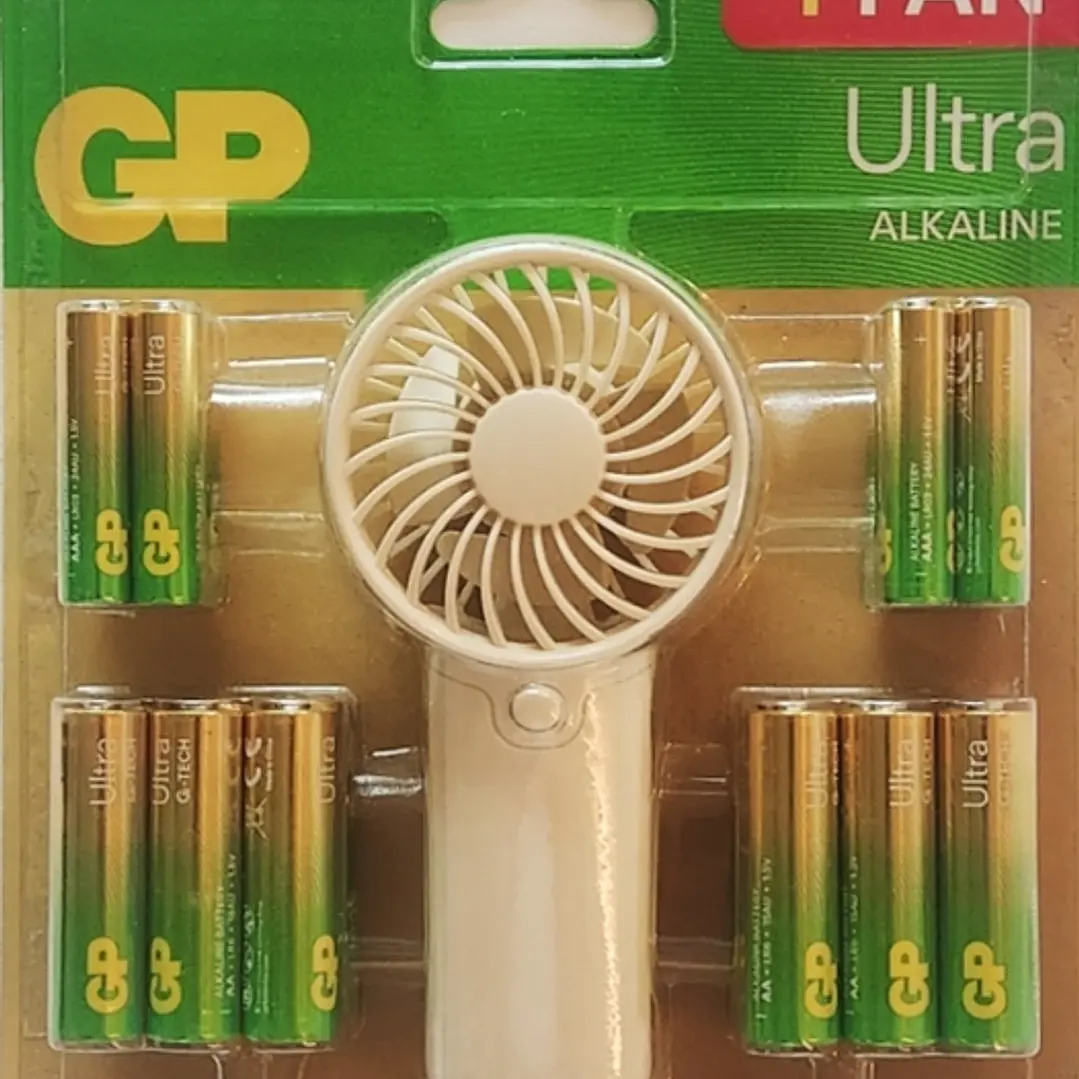 GP Ultra Alcalina Pack de 12 Pilas AAA + 12 Pilas AA + Ventilador de Mano de Regalo 1