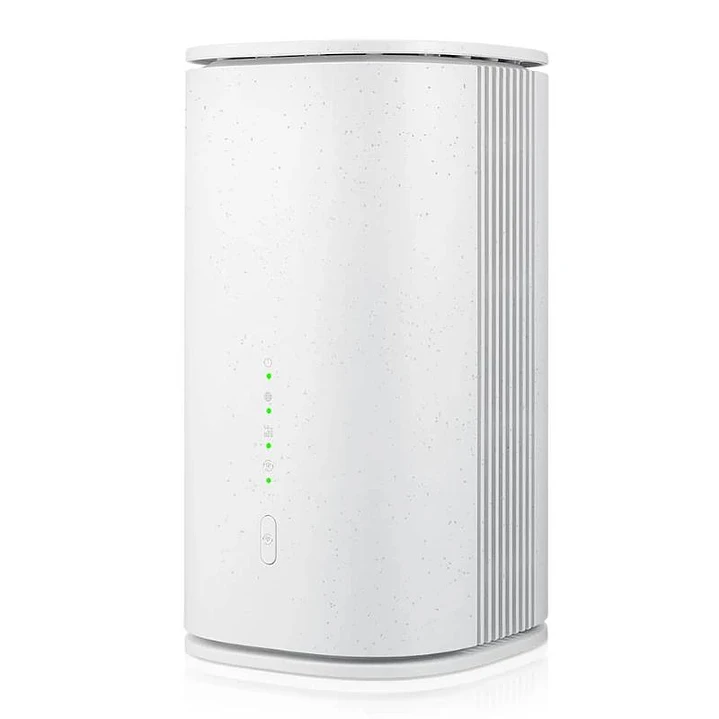 Zyxel FWA515 Router 5G NRBE7200 WiFi Nebula 2x2.5G 1