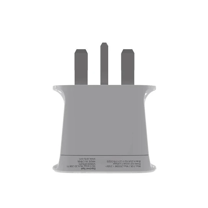 Celly Adaptador de Viaje Universal UK 4