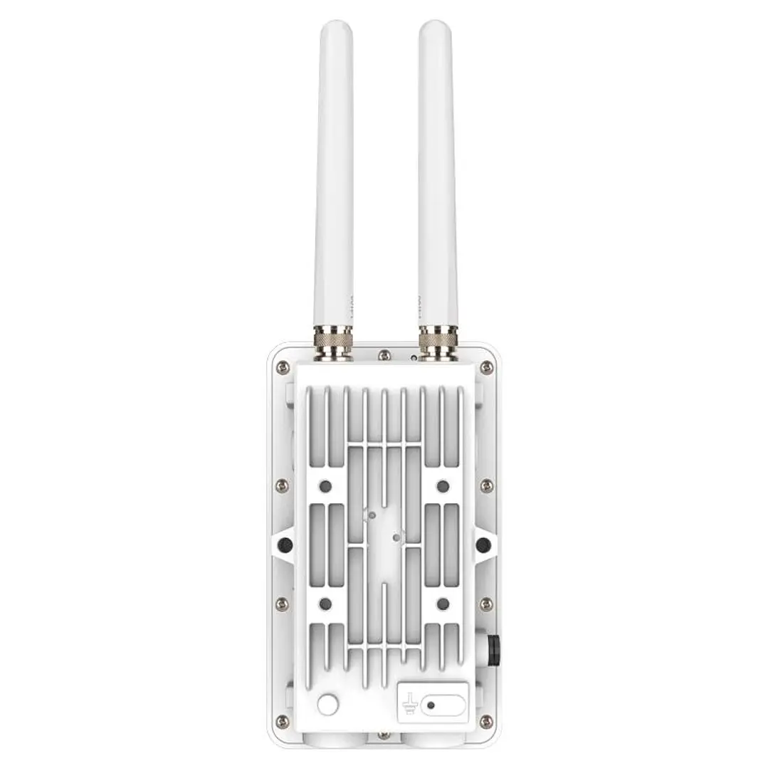 D-Link DIS-3650AP Outdoor Industrial AC1200 AP 4