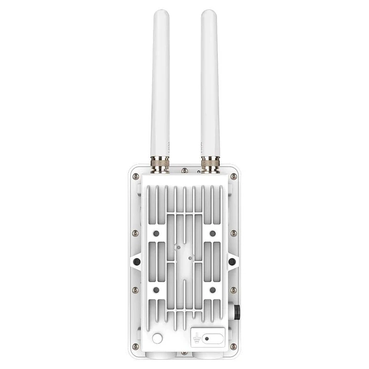 D-Link DIS-3650AP Outdoor Industrial AC1200 AP 4