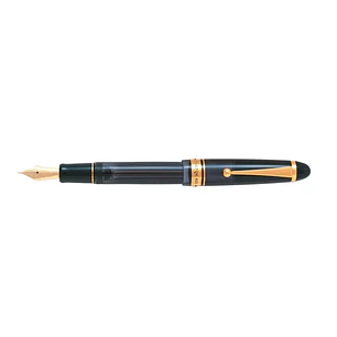 Pilot Custom 823 M Pluma Estilografica - Plumin de Oro de 14K - Cuerpo Negro Transparente - En Estuche de Regalo Individual con un Tintero Pilot