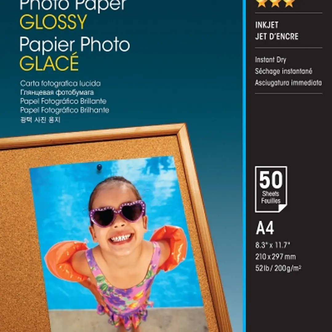 Epson Photo Glossy Pack de 50 Hojas de Papel Fotografico - A4 - Gramaje de 200g/m2 - Acabado Brillante - Compatible con Impresoras Inkjet - Color Blan 1