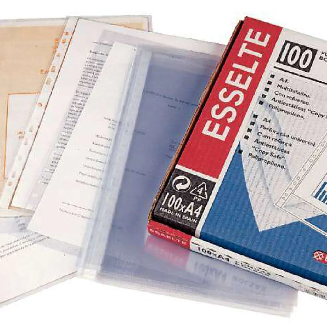 Esselte Pack de 100 Fundas Portadocumentos Multitaladro PVC con Refuerzo Tamaño A4 - 80 micras - Liso Calidad Estandar - Transparente 1