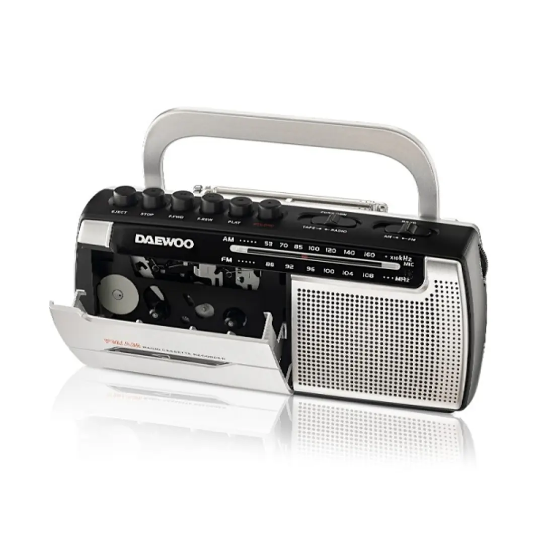 Daewoo Radio Grabadora Cassette AM/FM - Alimentacion a Pilas - Jack 3.5mm - Microfono Integrado - Altavoz Integrado - Asa de Transporte - Color Gris 1