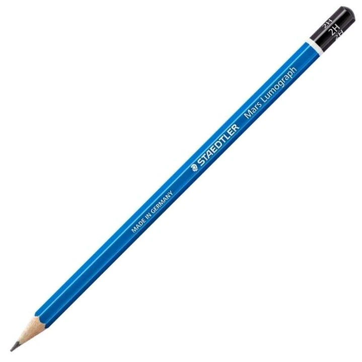 Staedtler Mars Lumograph 100 Lapiz de Grafito Hexagonal - Mina 2H Ultrarresistente de 2mm - Madera de Bosques Sostenibles 1