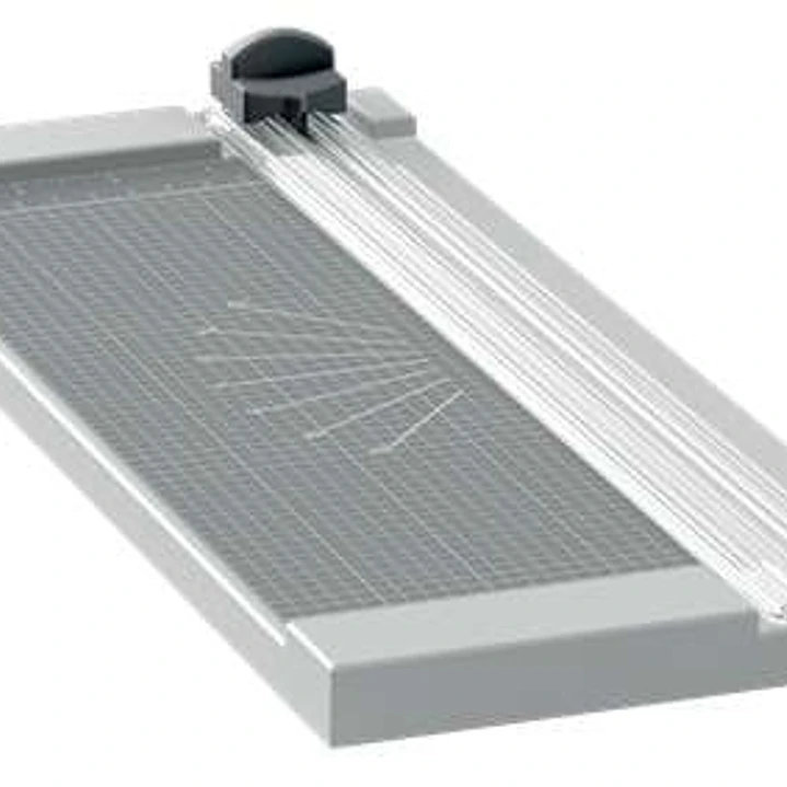 Leitz Precision Home A4 Cizalla para Corte Papel - Corta hasta 8 Hojas - Para Formato A4 - Cabezal de Corte con Cuchilla Fija - Color Gris 1