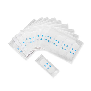 Innovagoods Liftrik Pack de 40 Parches de Lifting Facial Adhesivos Invisibles - Resistente al Agua - Universal - Desechable - 40x1.2cm - Color Transpa