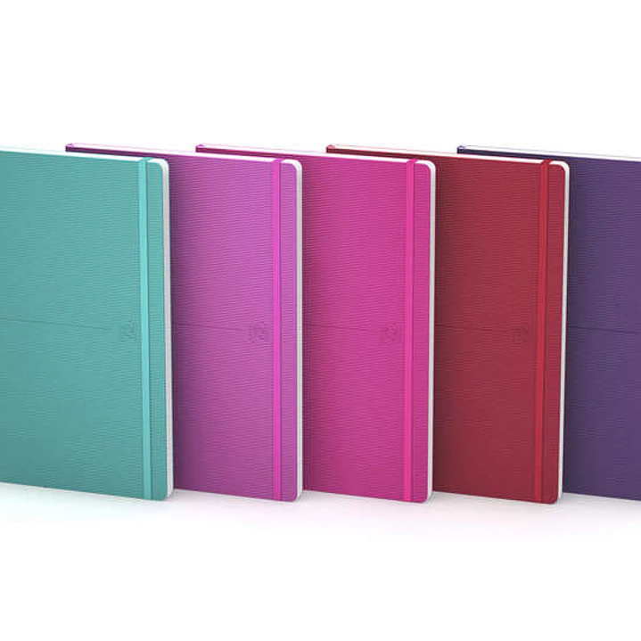 Oxford Signature A5 Cuaderno Cosido - Tapa de Goma Flexible - 80 Hojas Lisas - Colores Surtidos 1