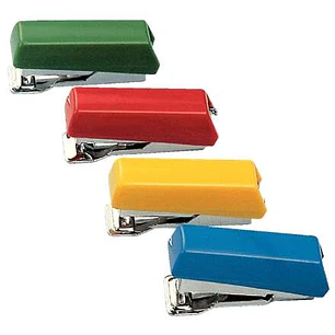 Petrus 202 Grapadora Bambina + 1 Caja de Grapas 202 - Hasta 5 Hojas - Longitud 5cm - Colores Surtidos