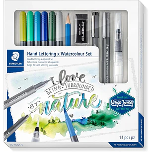 Staedtler Hand Lettering and Watercolour Set Design Journey Pack con 6 Rotuladores Acuarelables Doble Punta en Colores Surtidos, Rotulador Pigment Lin