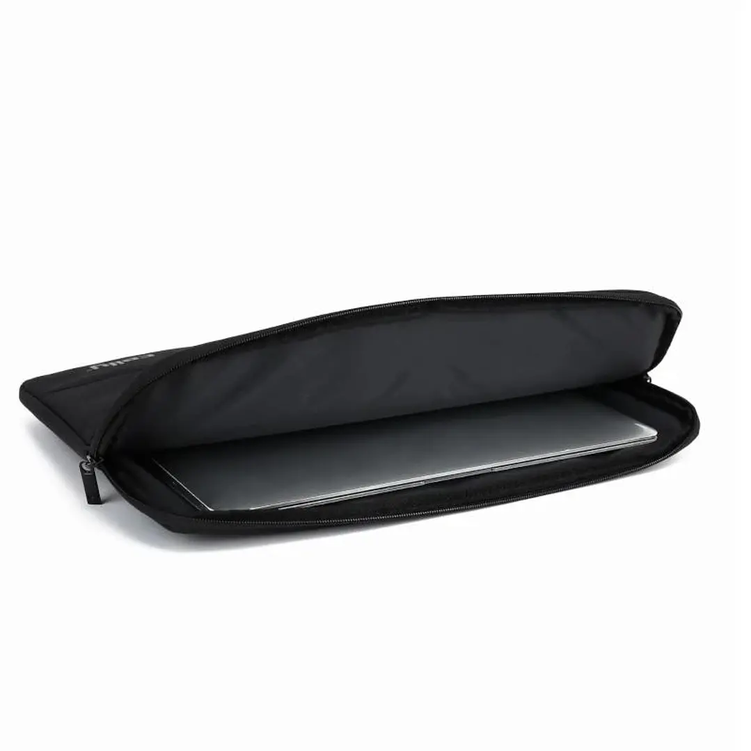 Celly Funda Portatil Sleeve hasta 16