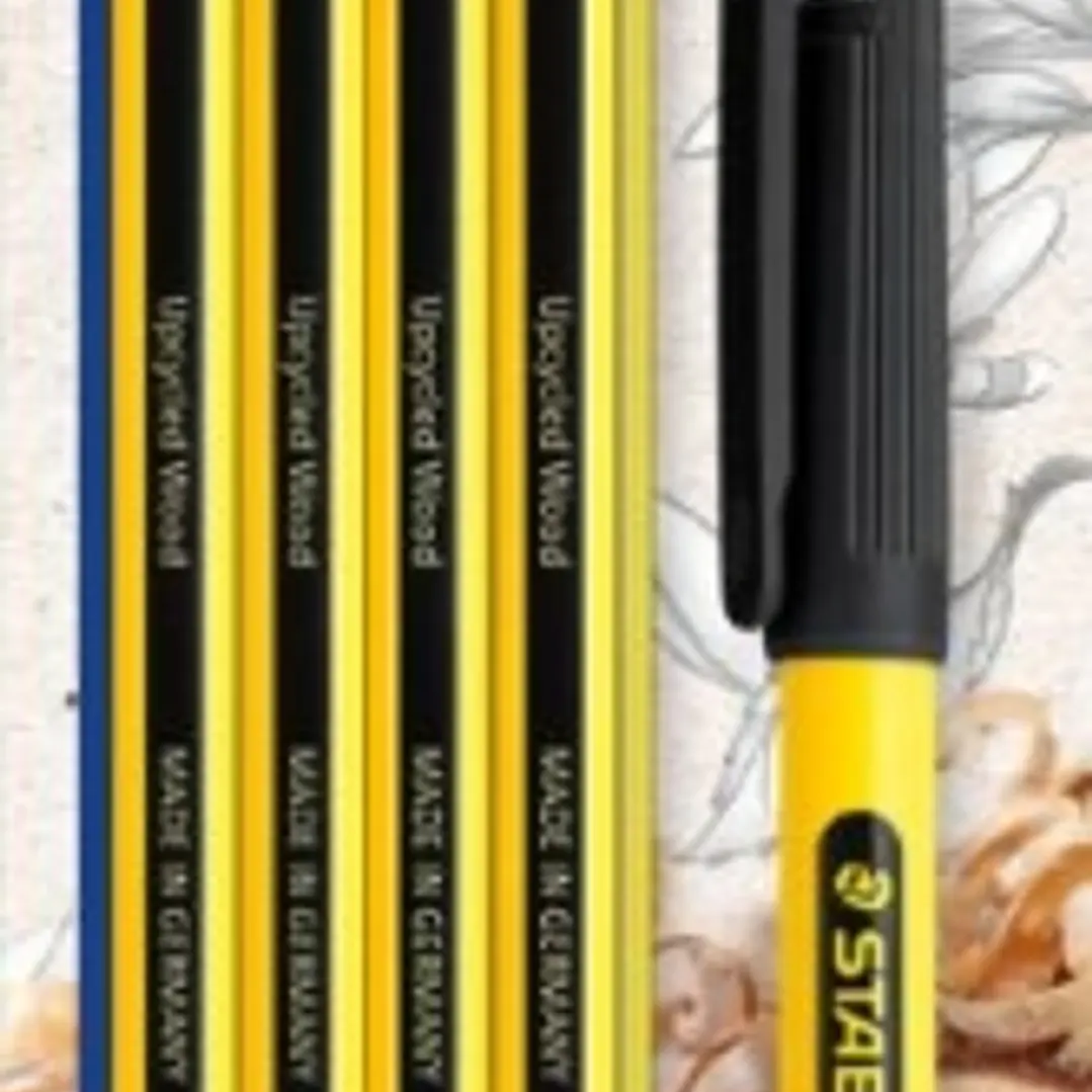 Staedtler Noris 120 Pack con 8 Lapices de Grafito Hexagonales HB + 1 Fineliner Noris Writing Pen 307 Negro - Resistencia a la Rotura - Madera de Bosqu 1