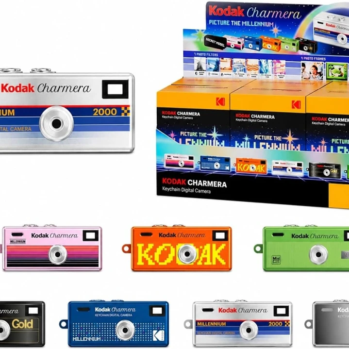 Kodak Charmera Millenium Camara Digital Instantanea Retro - 1.6M Megapixels - Tamaño Diminuto/Llavero - Bateria Recargable - Peso 30g - Modelo Aleator 1