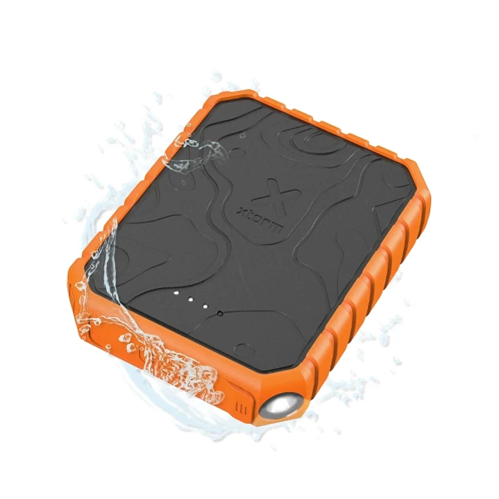 Xtorm Xtreme Power Rugged Powerbank 10.000 mAh 20W - 1x USB-C, 2X USB A - QC 3.0 - IP65 - Linterna - Compacta y Elegante - Color Negro 1