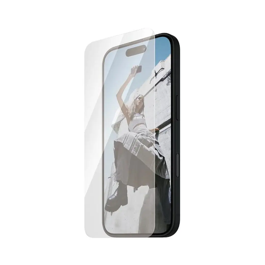 SAFE by PanzerGlass Screen Protector iPhone 16 -15 1