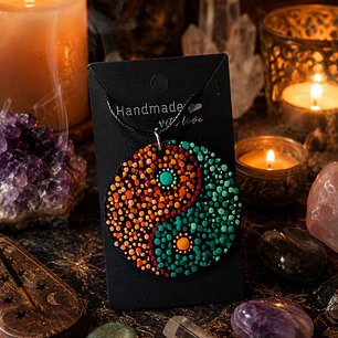 colgante mandala ying yang naranja y verde