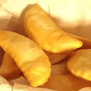 Empanaditas Media Luna Queso Pasta Calabria Caja 12UN