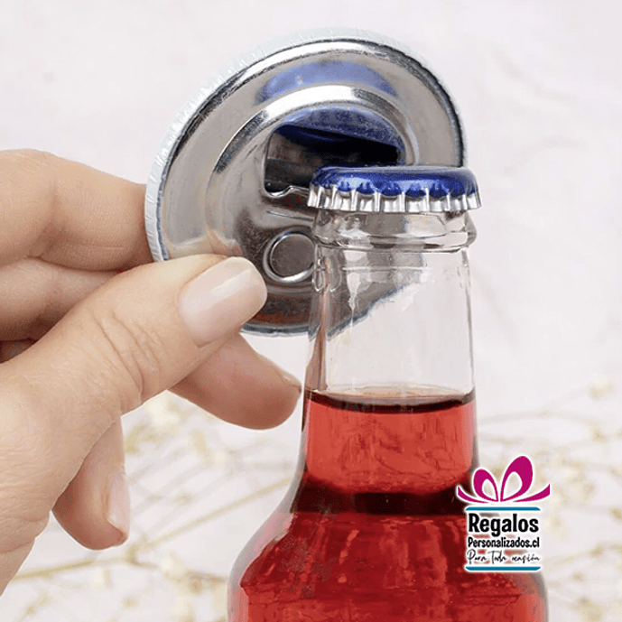 Chapita destapador magnético personalizado 3