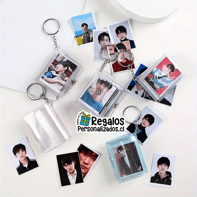 Mini album llavero celeste con fotos 3