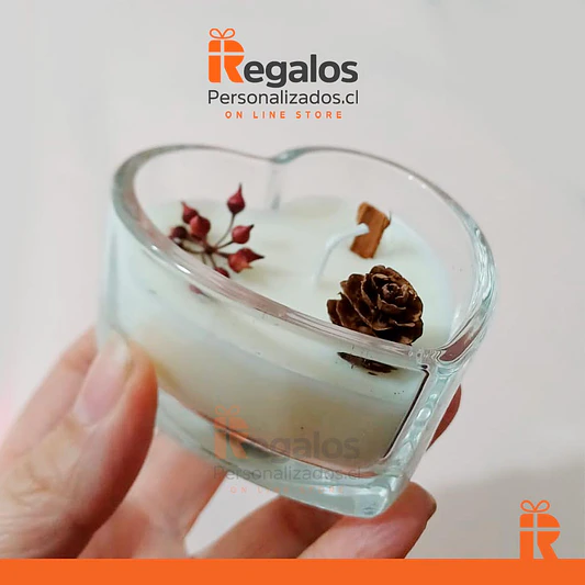 Vela en vidrio corazón y decoraciones 2