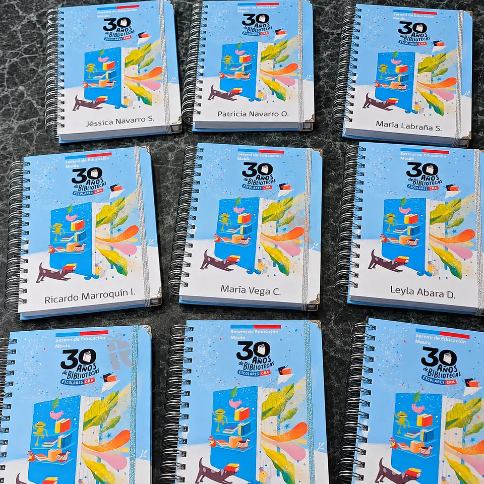 Libreta o cuaderno personalizado | Tapas duras y hojas cuadros 105g 6