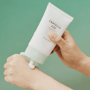 SKIN1004 | Crema Antiacné Centella TEA-TRICA B5 – 75ml 