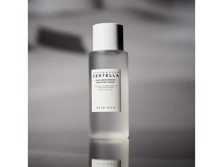 SKIN1004 | Tónico iluminador Facial Brightening Toner - 210ml 1