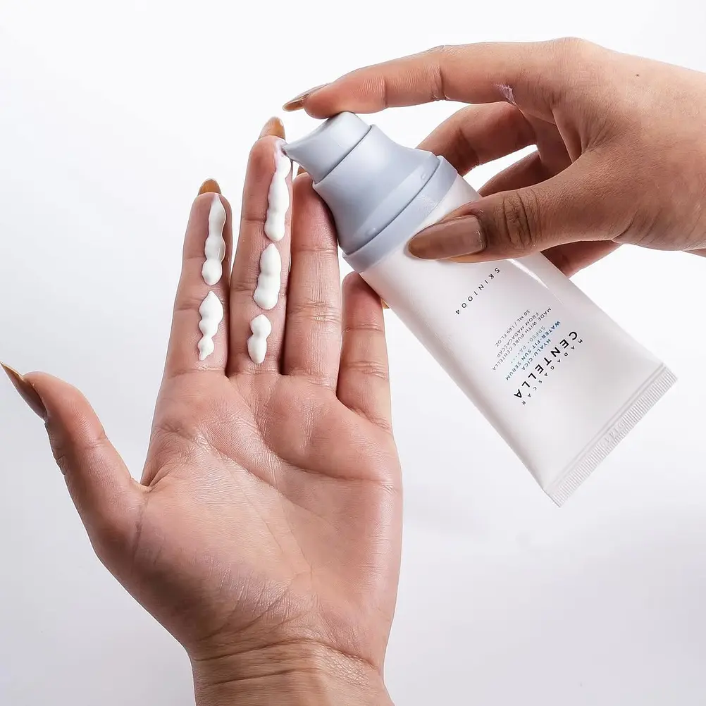 SKIN1004 Hyalu-Cica Water-Fit Sun Serum SPF50+ 50ml | Protector Solar Hidratante 3