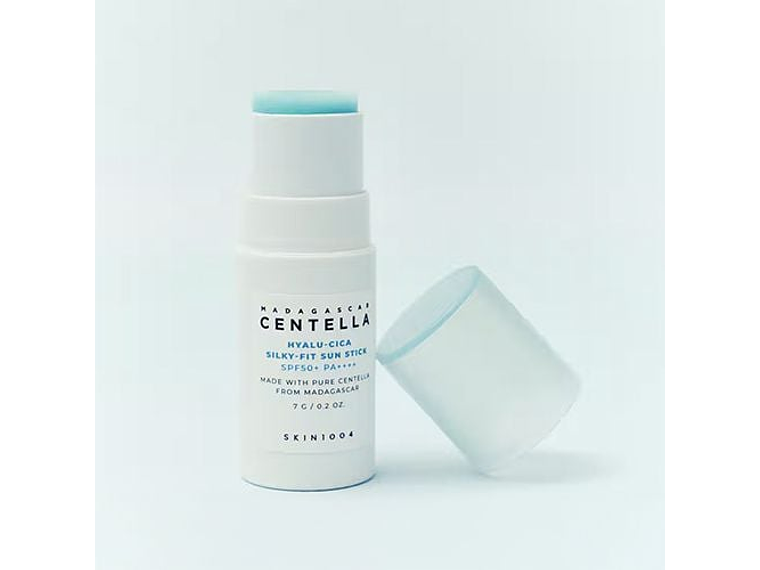 SKIN1004 | Protector Solar en barra Hyalu Cica Water Fit Sun - Mini 7gr  1