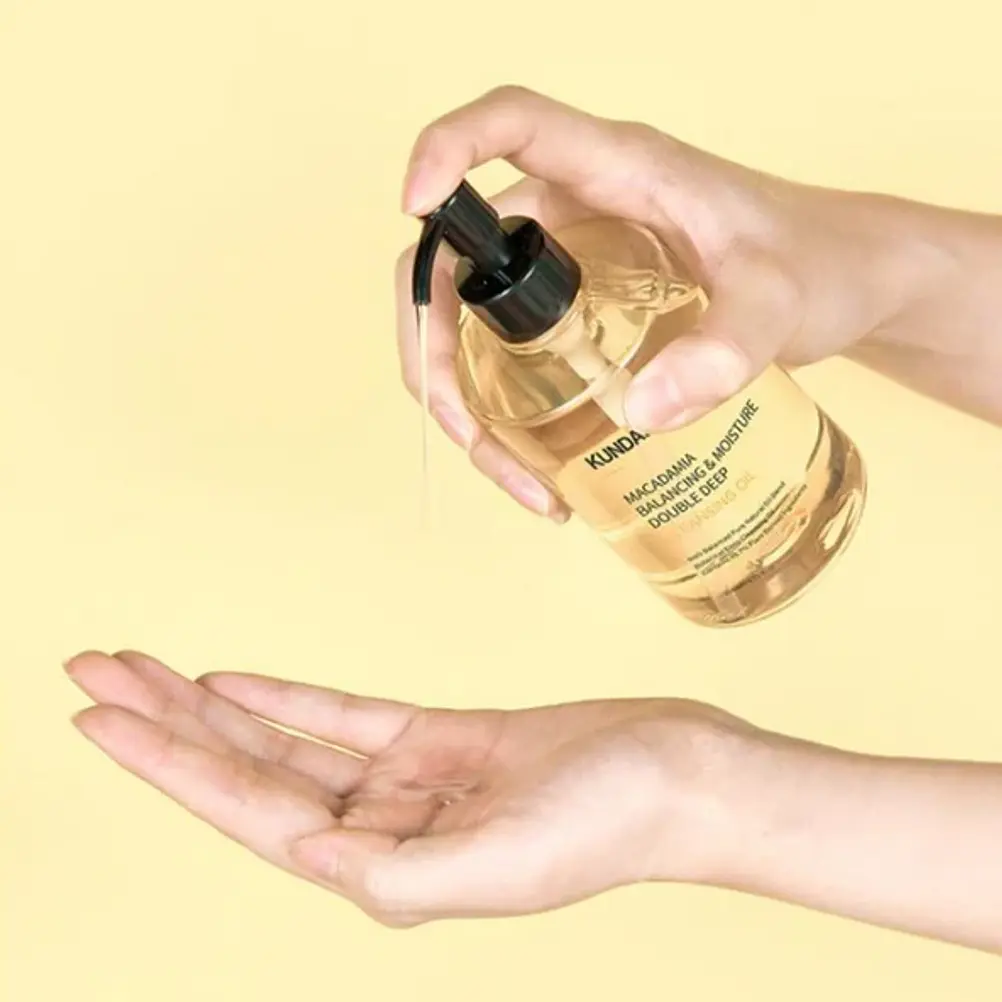 Kundal Macadamia Balancing & Moisture Double Deep Cleansing 258ml 2