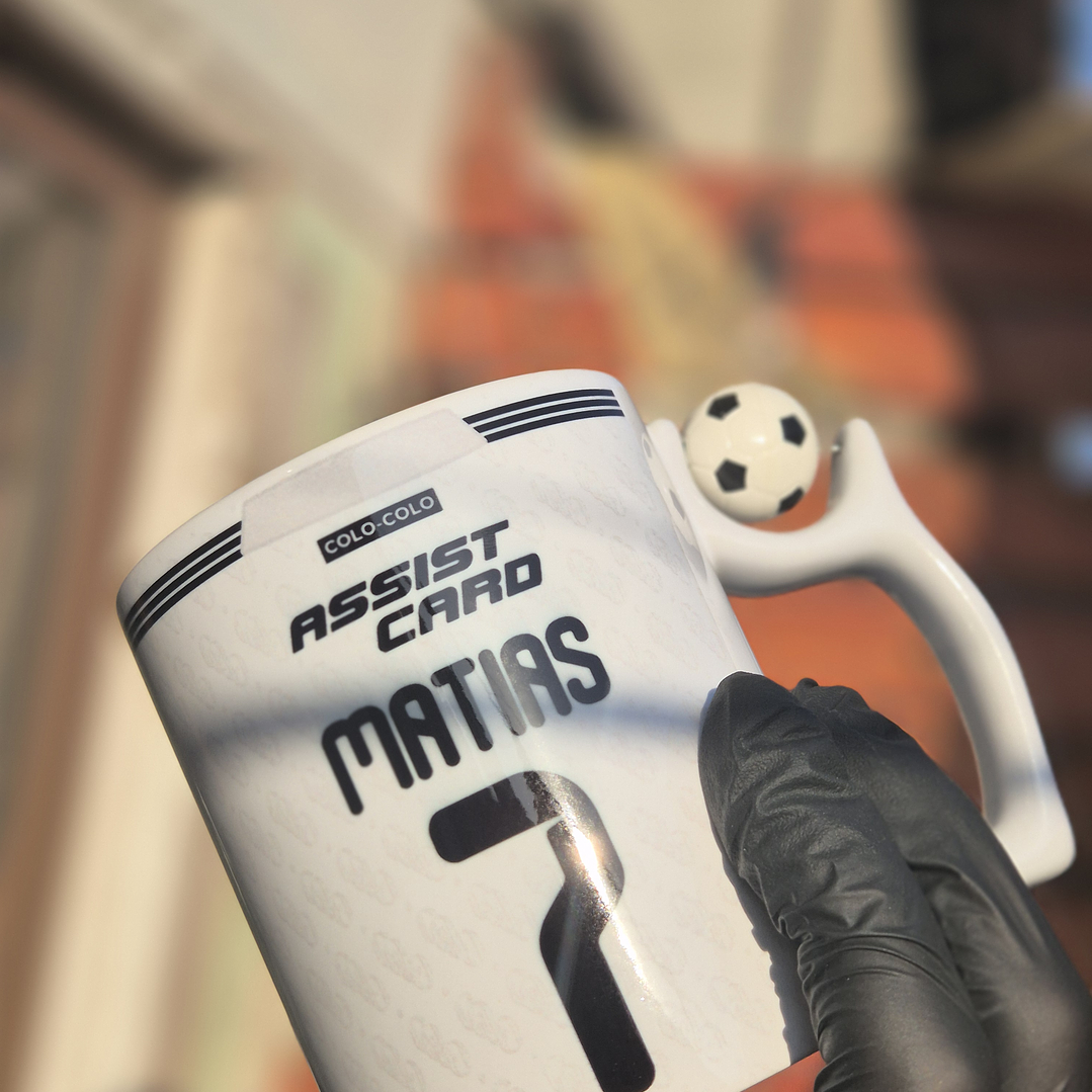 Taza Colo Colo tipo camiseta 2026 blanca personalizada nombre y numero 2