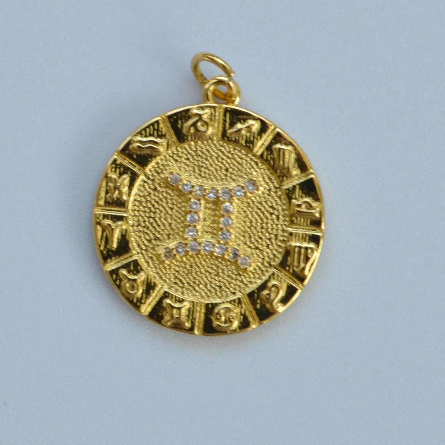Medalla Zodiaco 4