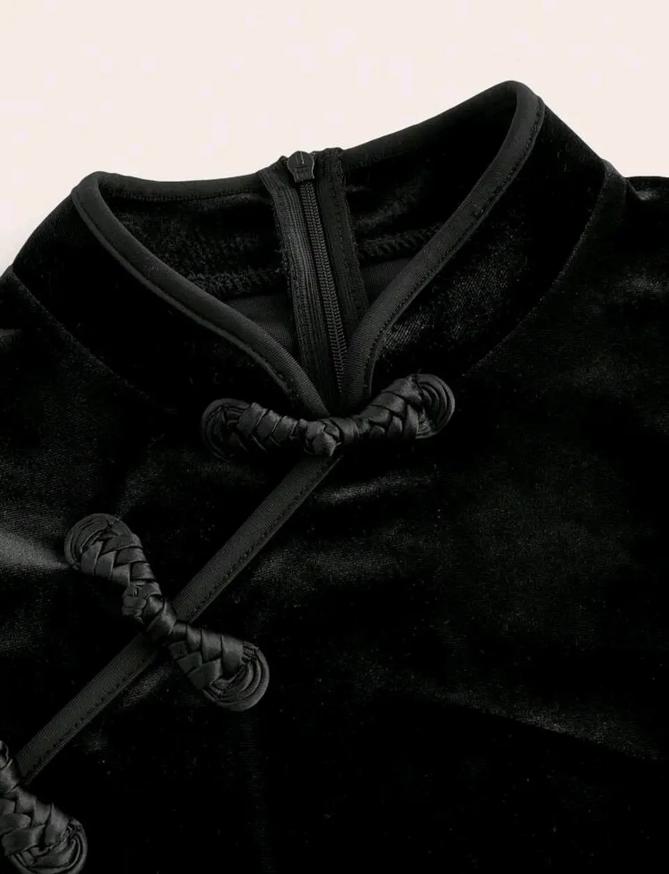 Vestido Qipao Velvet Negro 2