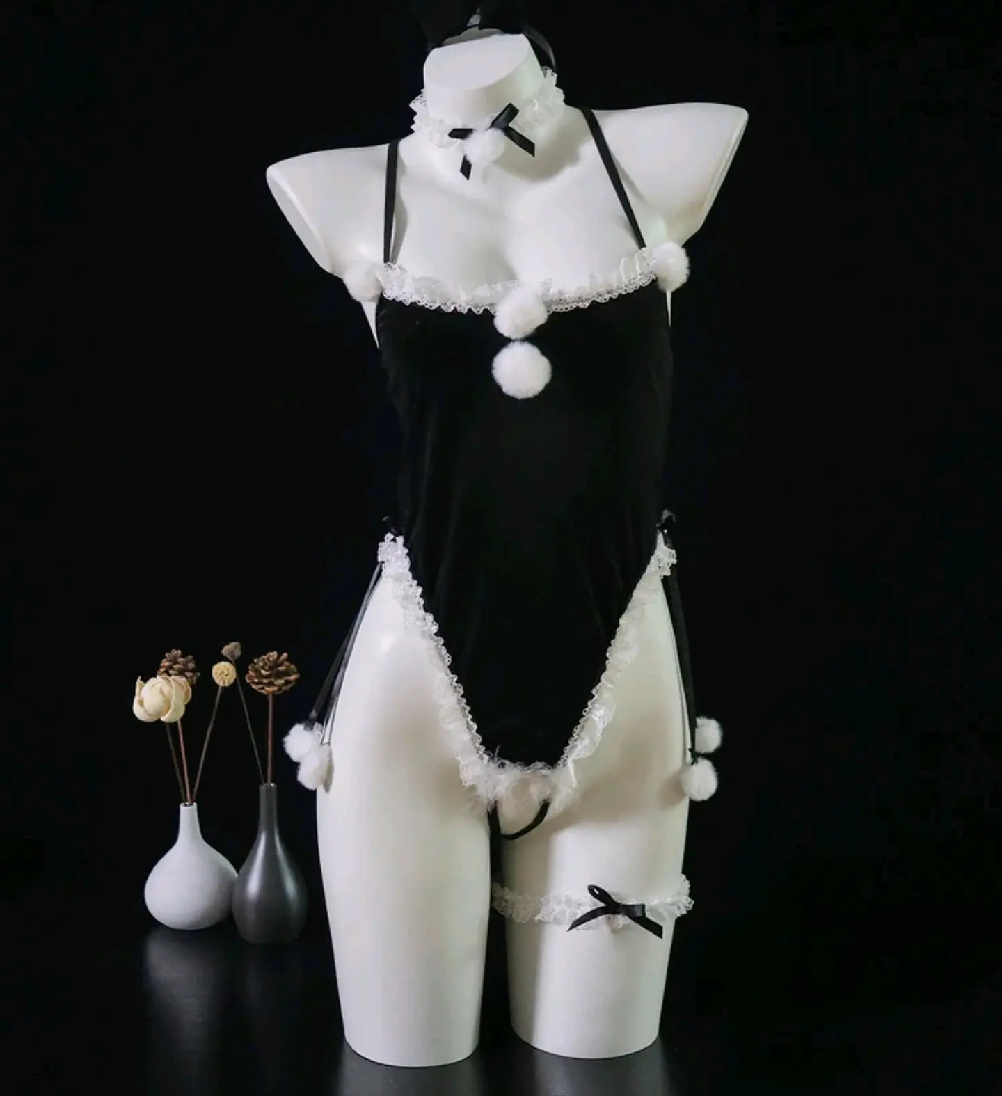 Bunny Suit Velvet Negro 3