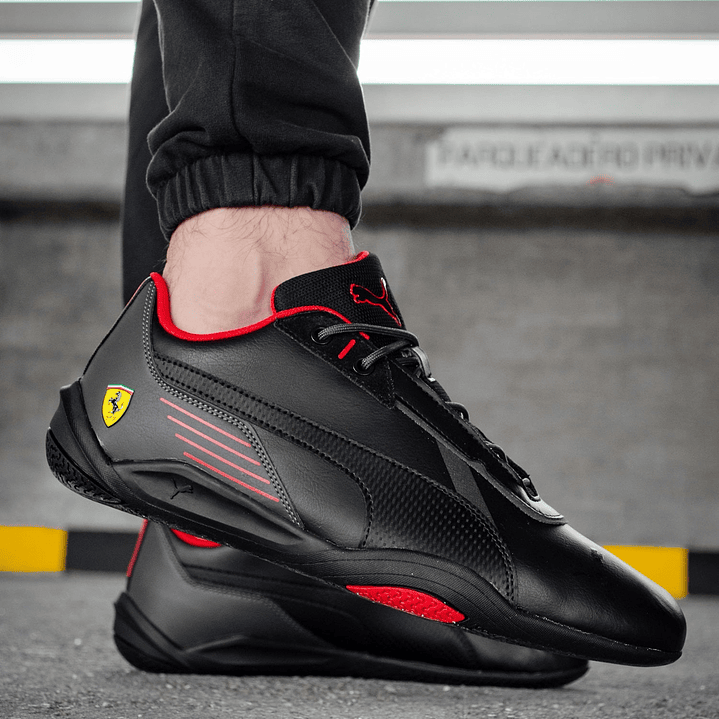 Tenis Puma Ferrari R-Cat Machina 4
