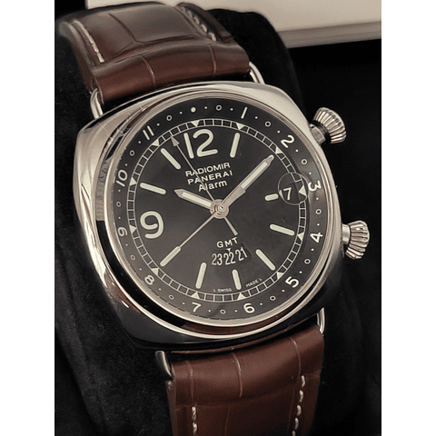 Panerai "Radiomir GMT com alarme"