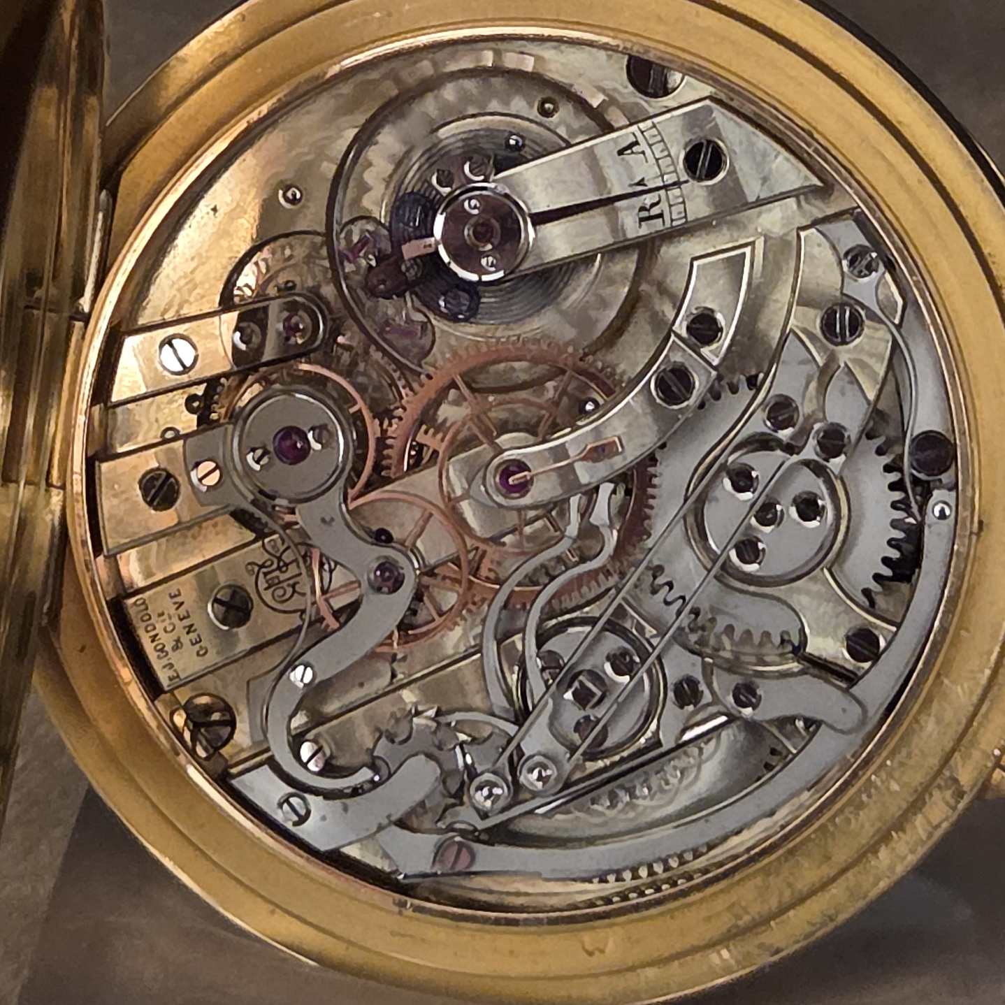 E. J. Gondolo & Cie 3