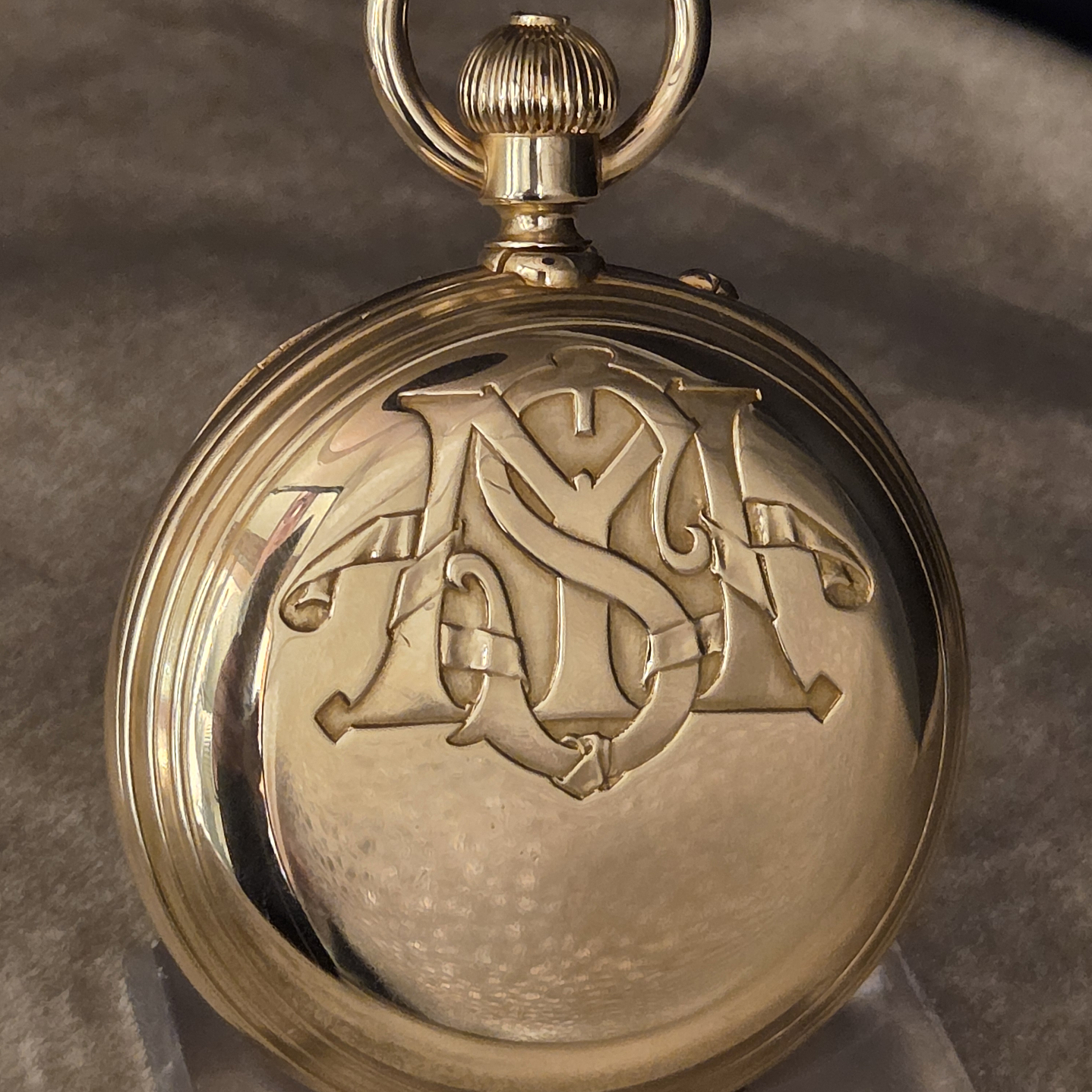 E. J. Gondolo & Cie 4