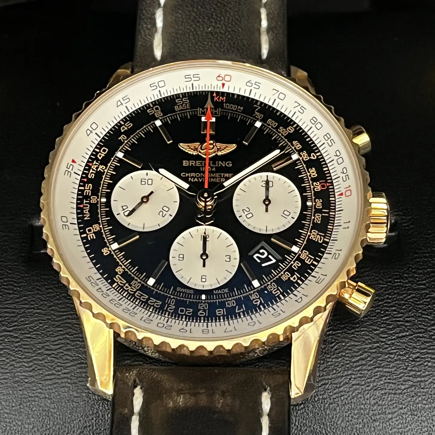 Breitling “Navitimer 01” 2