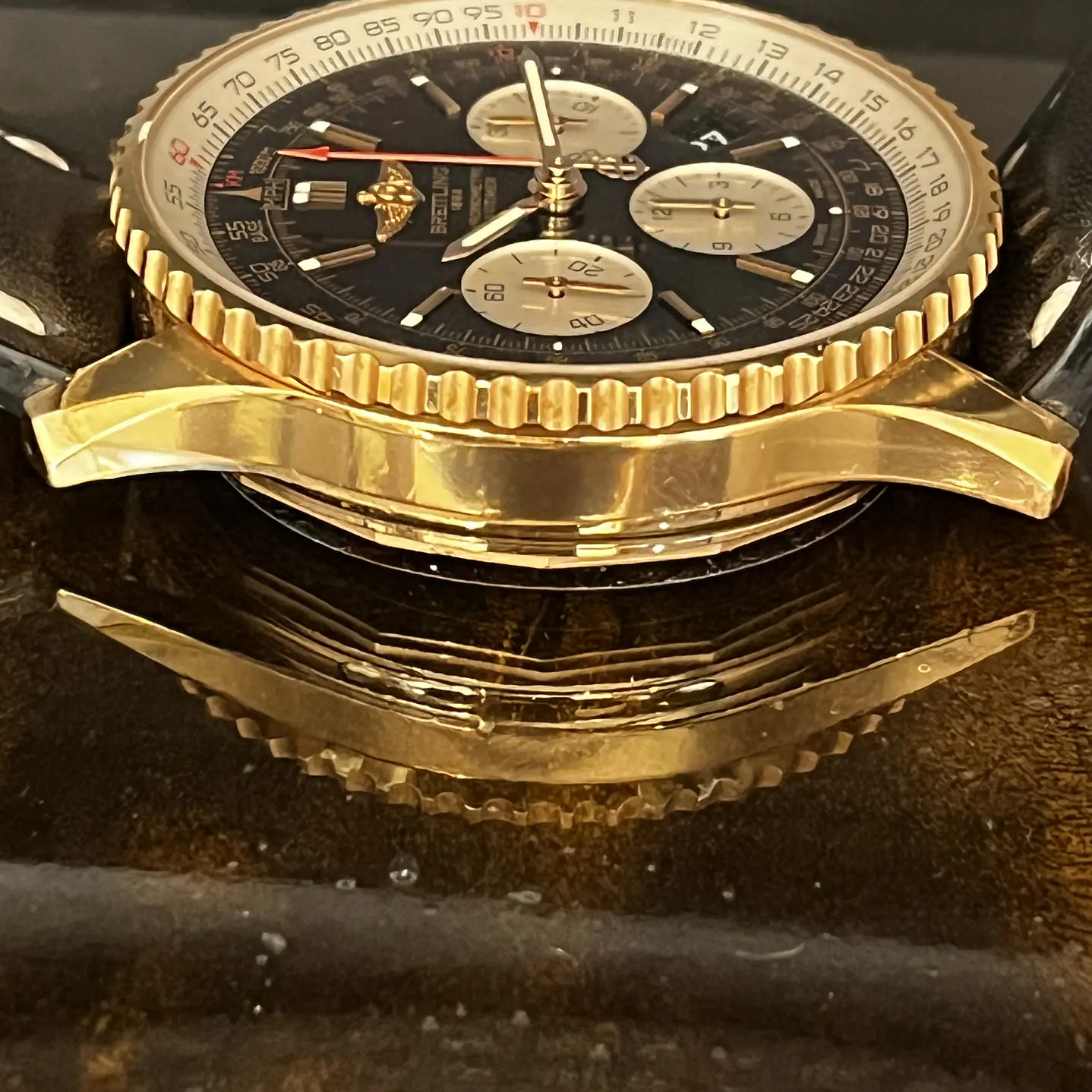 Breitling “Navitimer 01” 4