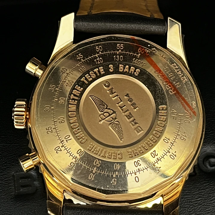Breitling “Navitimer 01” 5