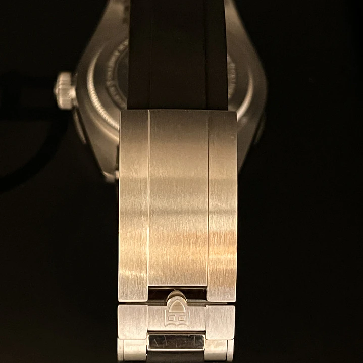 Tudor “Black Bay” 6