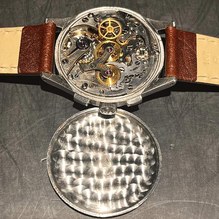 Universal Geneve “Uni-Compax” ref. 22420, anos 50  5