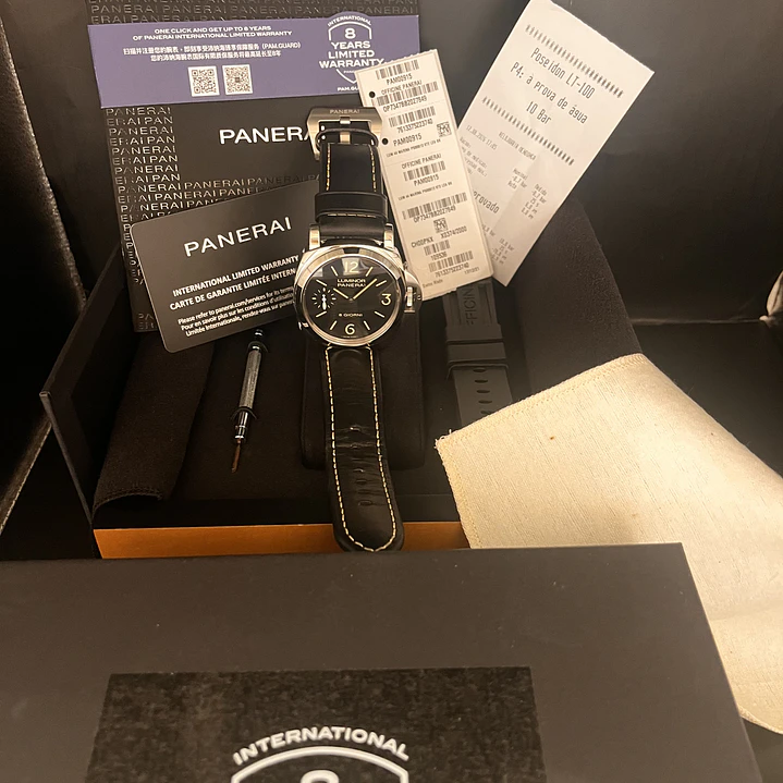 Panerai “Luminor Base” 8 dias 1