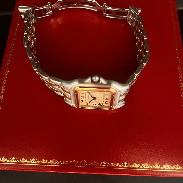 Cartier “Panthère” médio  4