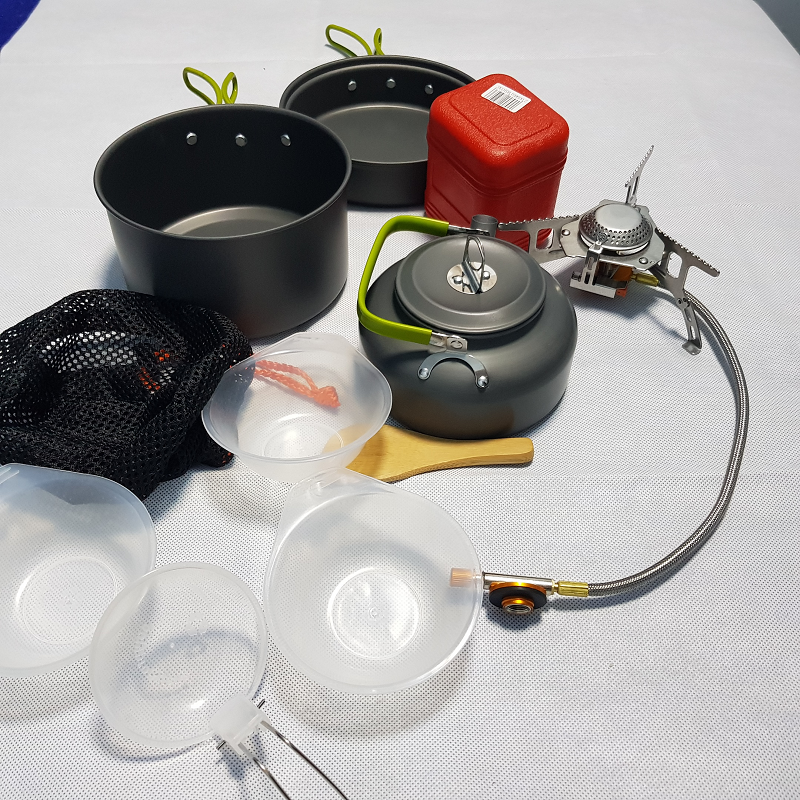 SET OLLA CON TETERA + MINI COCINILLA SPIDER CON CHISPERO - COPY