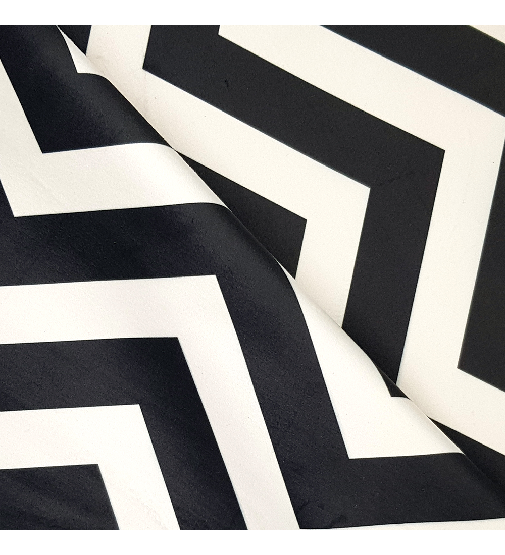 Felpa Estampada Chevron Negro