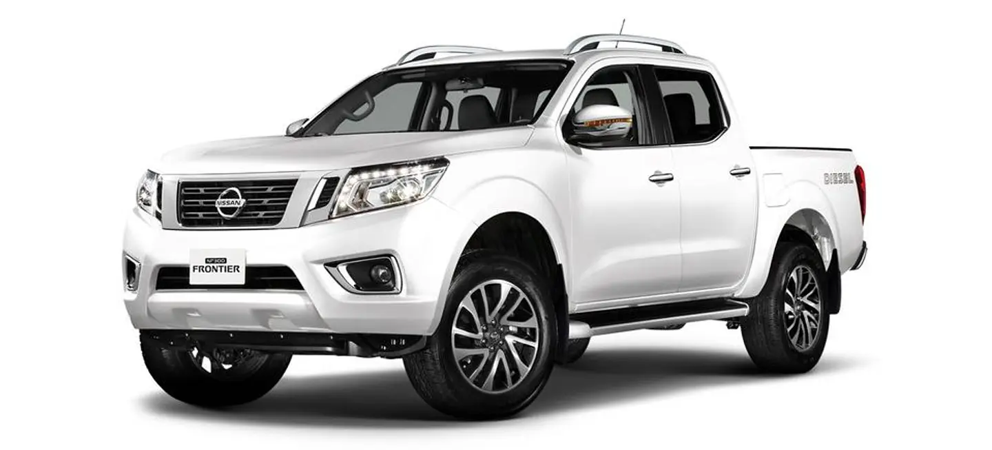 Nissan NP300 2.3 4x4 Diesel 2025-2026 (Mecánica) - 5 Personas 1